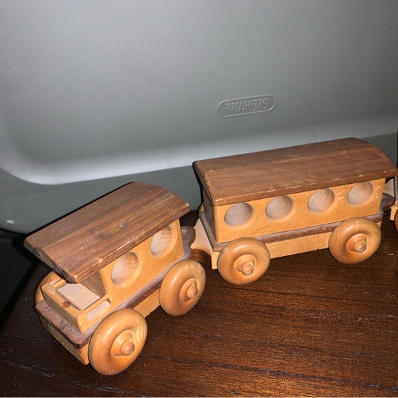 Wooden Amish Made 4 piece Train Set - Picture 3 of 4